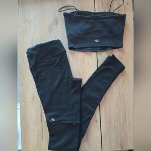 ​Alo Yoga Black Goddess Legging & Ribbed Bandeau Set - Size Small